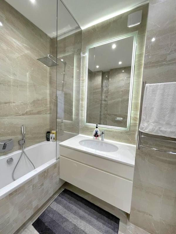 Vip Apartment 120M2 With Panoramic Windows, 22 Floor. Obolon Киев Экстерьер фото