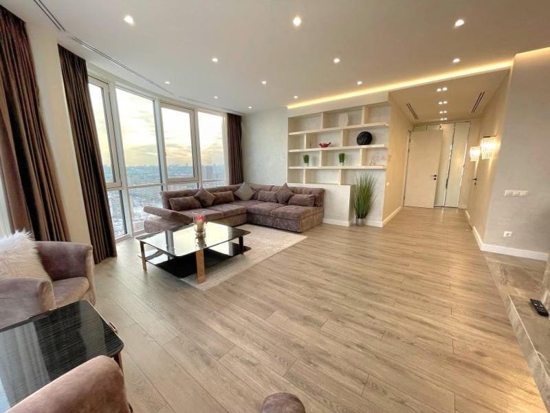 Vip Apartment 120M2 With Panoramic Windows, 22 Floor. Obolon Киев Экстерьер фото